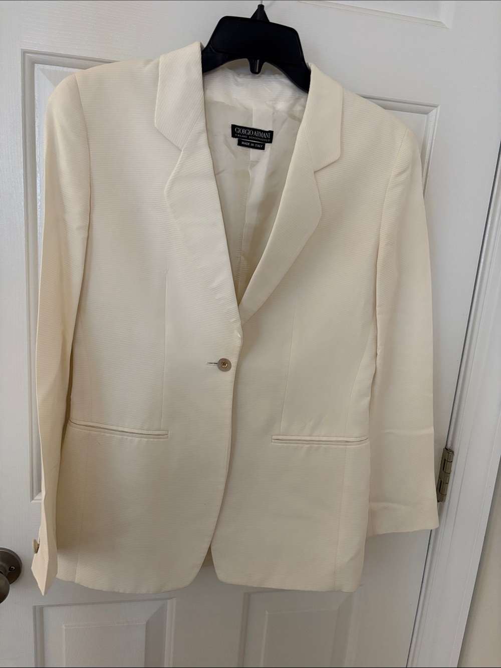 Giorgio Armani Cream Single-Button Blazer